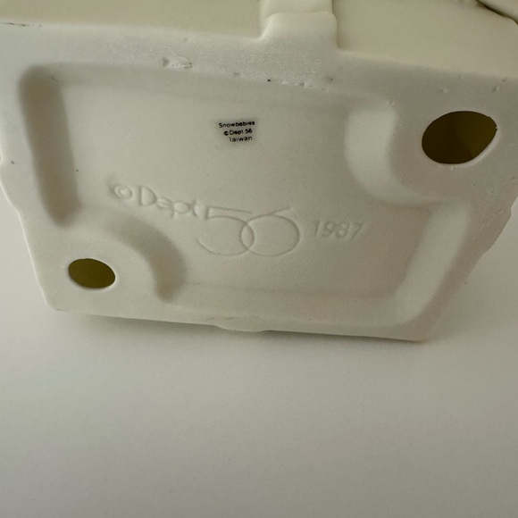 Snowbabies Winter Surprise 1987~ no box - Picture 4 of 4